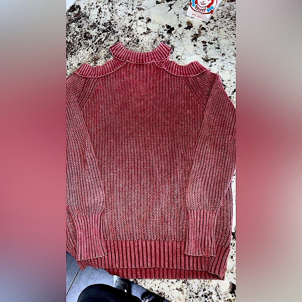 Free People Women's Pink Sweater sz large shoulder and back cut NWOT